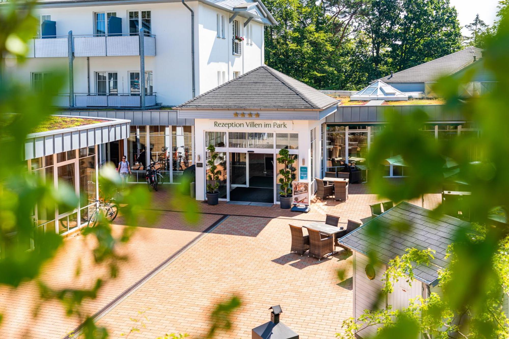Ostseehotel Villen im Park - ein Rovell Hotel Heringsdorf  Buitenkant foto