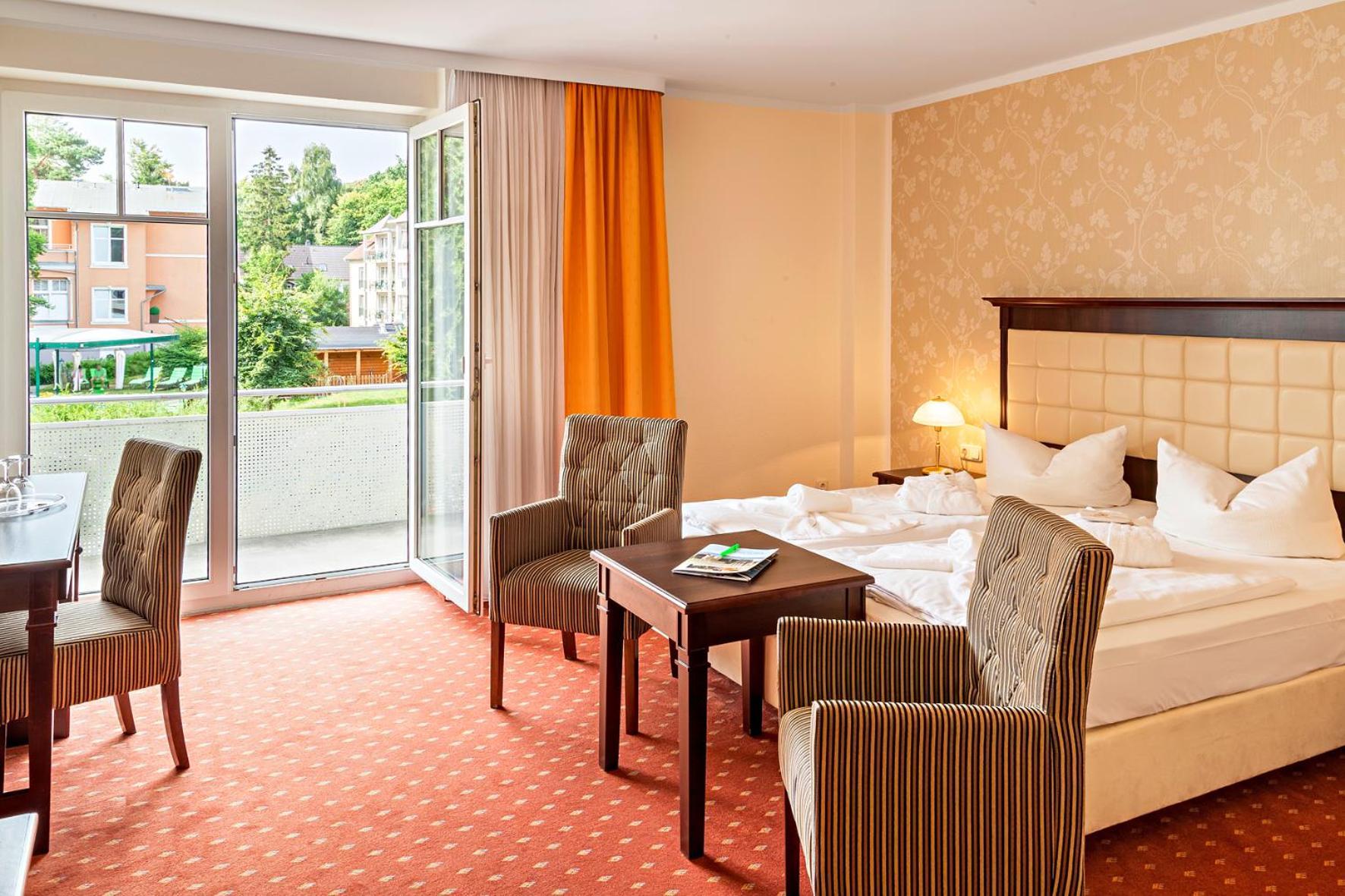 Ostseehotel Villen im Park - ein Rovell Hotel Heringsdorf  Buitenkant foto