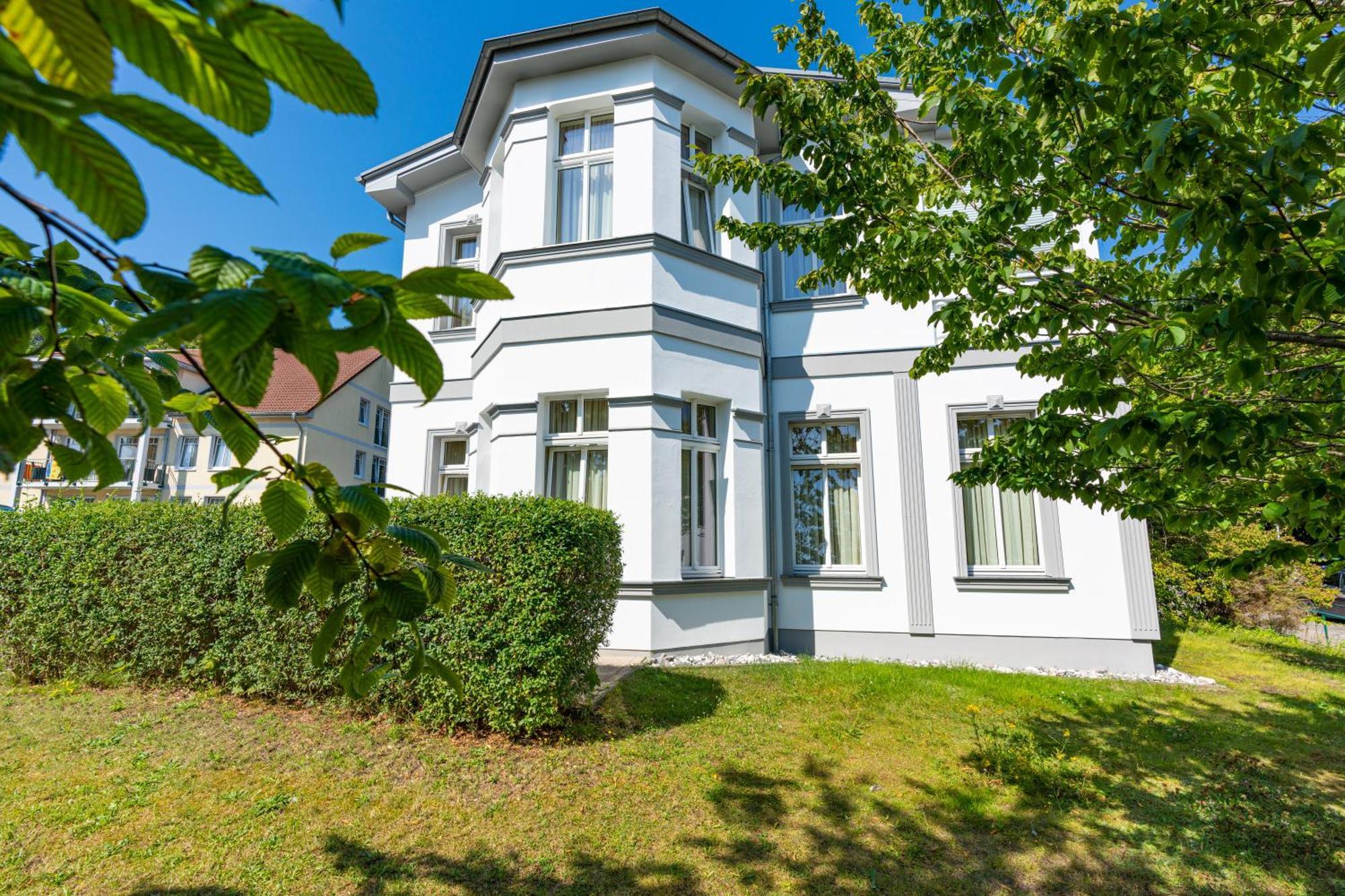Ostseehotel Villen im Park - ein Rovell Hotel Heringsdorf  Buitenkant foto