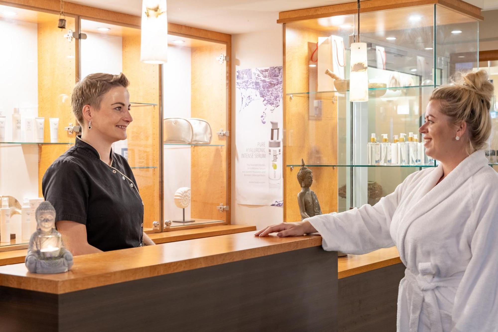 Ostseehotel Villen im Park - ein Rovell Hotel Heringsdorf  Buitenkant foto