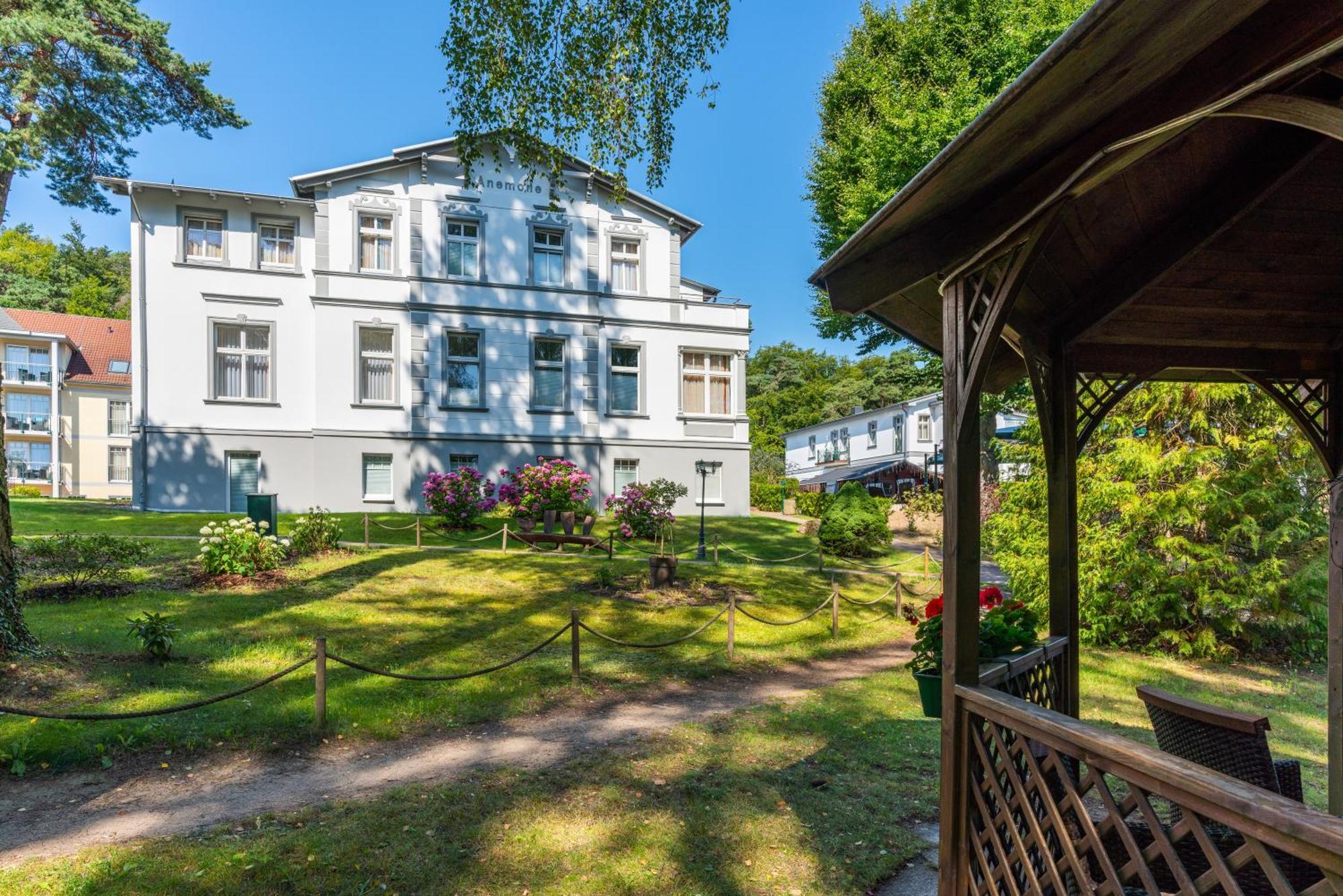 Ostseehotel Villen im Park - ein Rovell Hotel Heringsdorf  Buitenkant foto